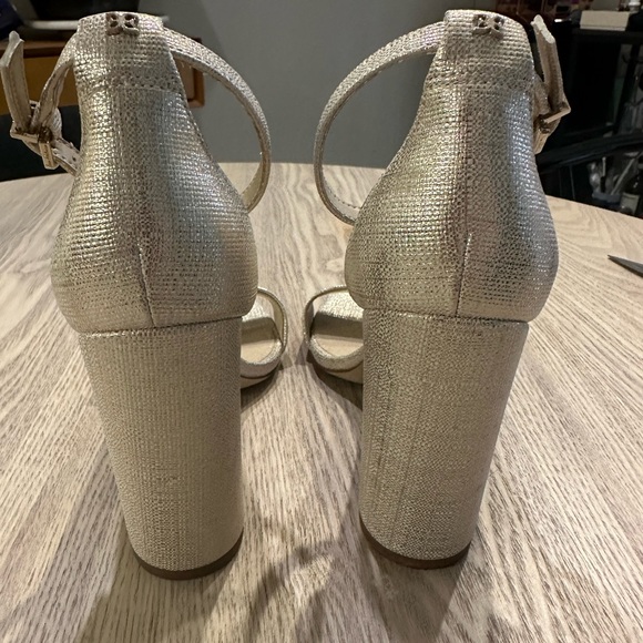 Gold metallic Sam Edelman Yaro Block Heels - Picture 5 of 6